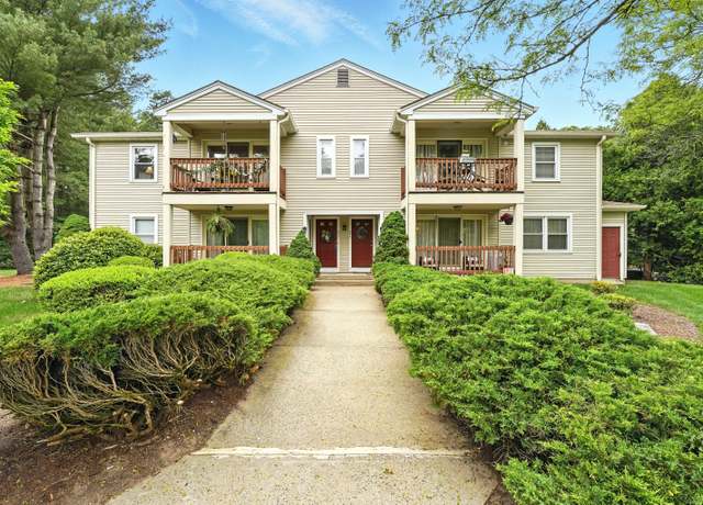 Property at 502 Ashmead Cmns #502, Enfield, CT 06082, 2 beds, 2 baths