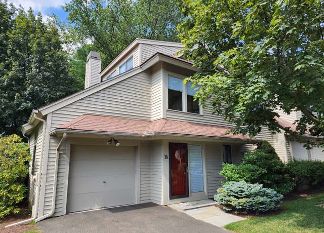 Property at 320 Strawberry Hill Ave Apt 15, Stamford, CT 06902, 2 beds, 2.5 baths