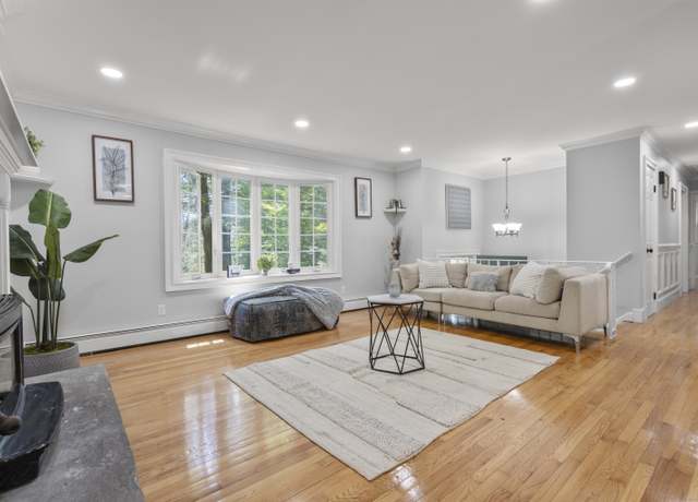 Property at 575 N Georges Hill Rd, Southbury, CT 06488, 3 beds, 2 baths