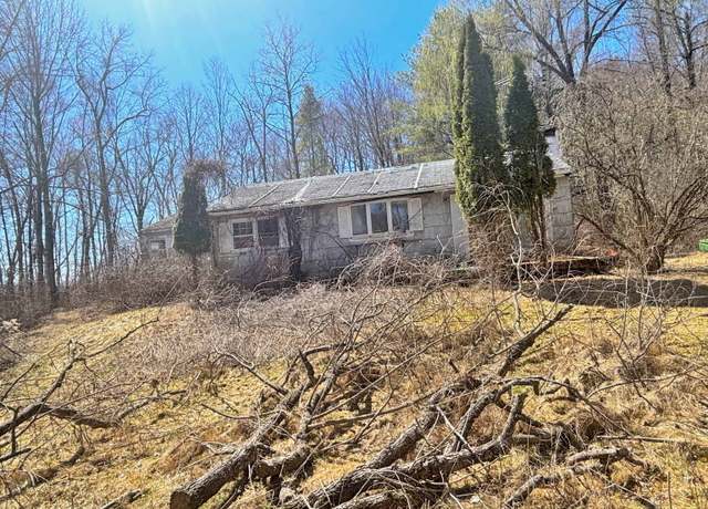 Property at 112 Popple Swamp Rd, Cornwall, CT 06754, 2 beds, 1 bath