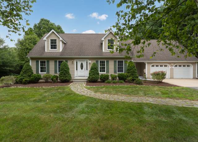 Property at 551 Boston Post Rd, Waterford, CT 06385, 4 beds, 2.5 baths