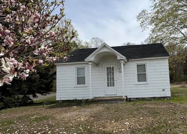 Property at 848 New Haven Rd, Naugatuck, CT 06770, 2 beds, 1 bath