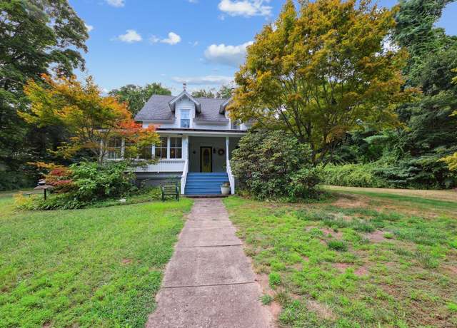 Property at 70 Murlyn Rd, Hamden, CT 06518, 3 beds, 2 baths