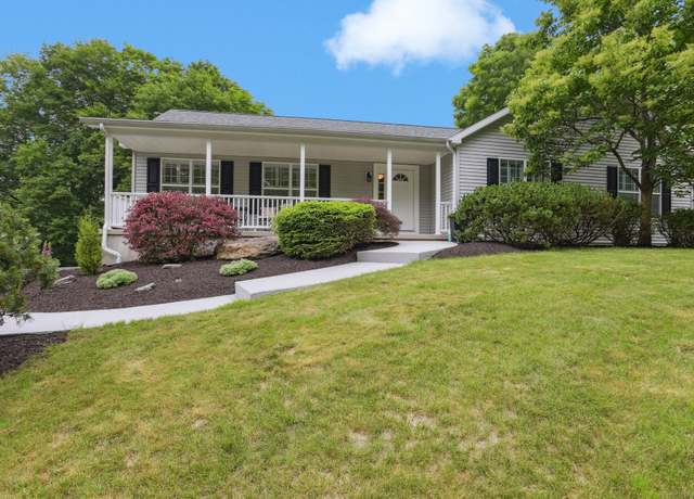 Property at 8 Holly Bush Ln, Norwich, CT 06360, 3 beds, 2 baths