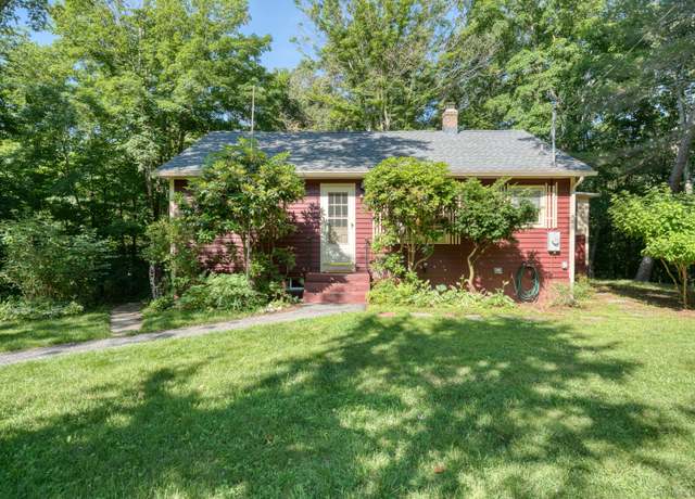 Property at 46 Mulberry Rd, Mansfield, CT 06250, 2 beds, 1.5 baths