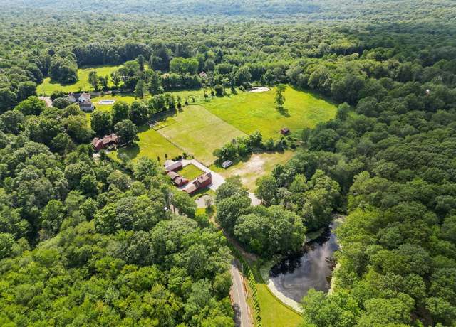 Property at 12 Jackson Rd, Killingworth, CT 06419, 3 beds, 3 baths
