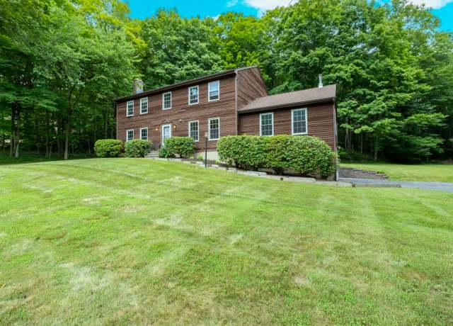 Property at 30 Park Rd, Oxford, CT 06478, 5 beds, 2.5 baths
