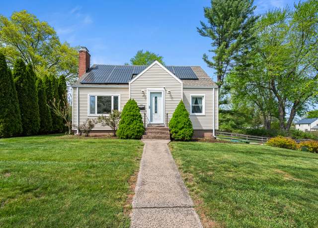 Property at 3 Grace Ln, Cromwell, CT 06416, 3 beds, 2 baths