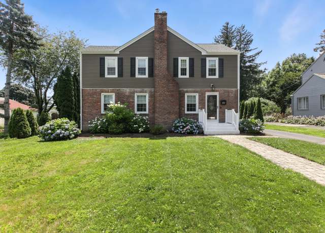 Property at 15 Onlook Rd, Wethersfield, CT 06109, 3 beds, 2.5 baths