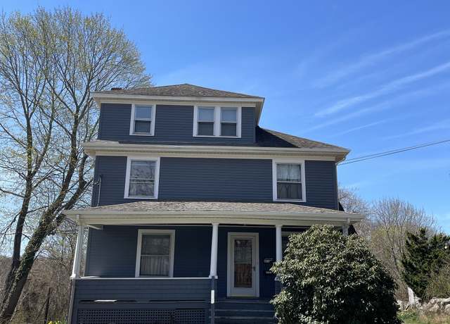 Property at 674 Williams St, New London, CT 06320, 5 beds, 3 baths