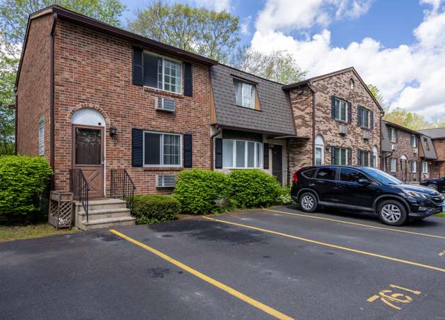 Property at 76 Sharon Rd Apt 1, Waterbury, CT 06705, 2 beds, 1.5 baths