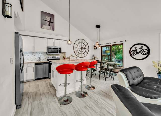 Property at 213 Ledge Dr #213, Torrington, CT 06790, 2 beds, 2 baths