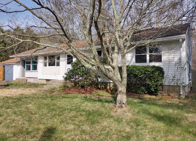 Property at 534 Margaret Henry Rd, Sterling, CT 06377, 3 beds, 1 bath