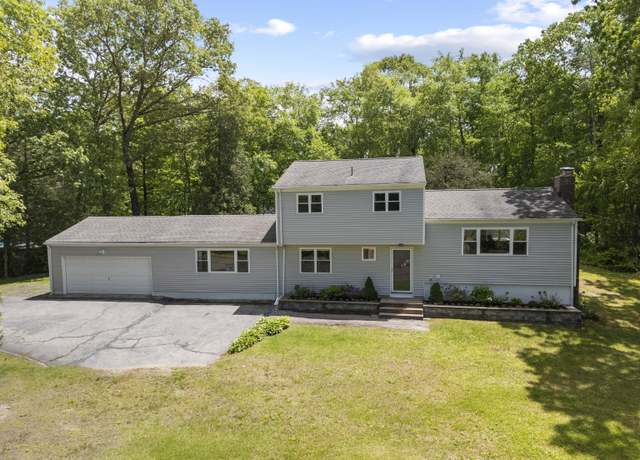 Property at 15 Ridgewood Dr, Monroe, CT 06468, 4 beds, 1.5 baths