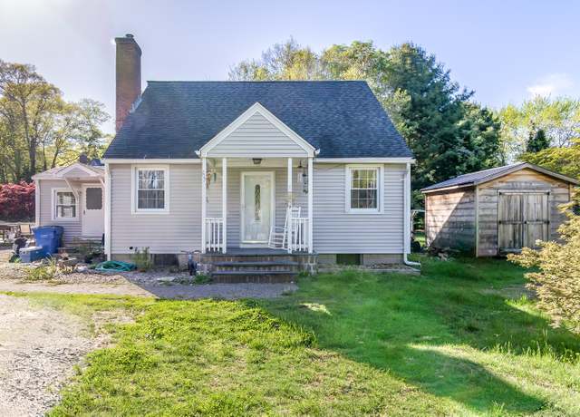 Property at 297 Old Post Rd, Clinton, CT 06413, 4 beds, 1.5 baths