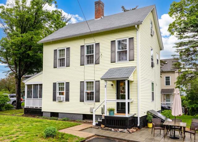 Property at 2 Middle Ln, Simsbury, CT 06070, 3 beds, 1.5 baths