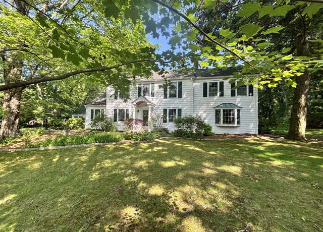 Property at 10 Riverview Dr, Norwalk, CT 06850, 4 beds, 2.5 baths