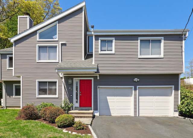 Property at 46 Fairway Grn, Fairfield, CT 06825, 3 beds, 3 baths