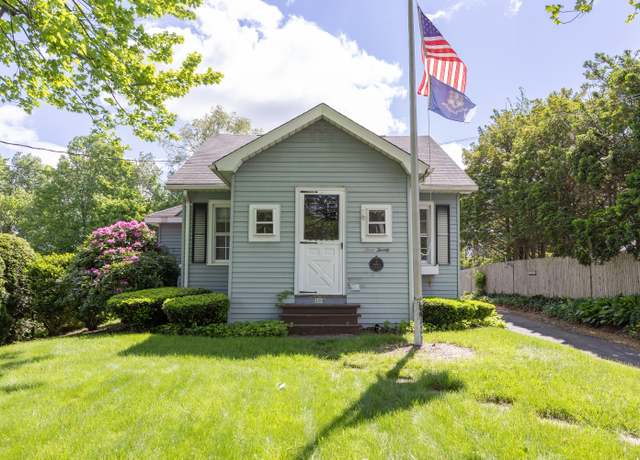 Property at 320 Highland Ave, Cheshire, CT 06410, 2 beds, 1.5 baths