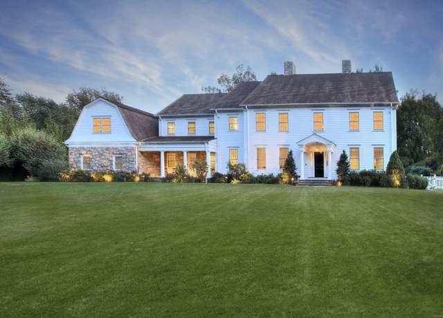 Property at 14 Mayflower Pkwy, Westport, CT 06880, 6 beds, 6.5 baths