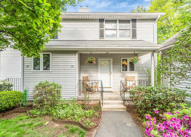 Property at 35 Oldefield Farms Rd #35, Enfield, CT 06082, 2 beds, 2.5 baths