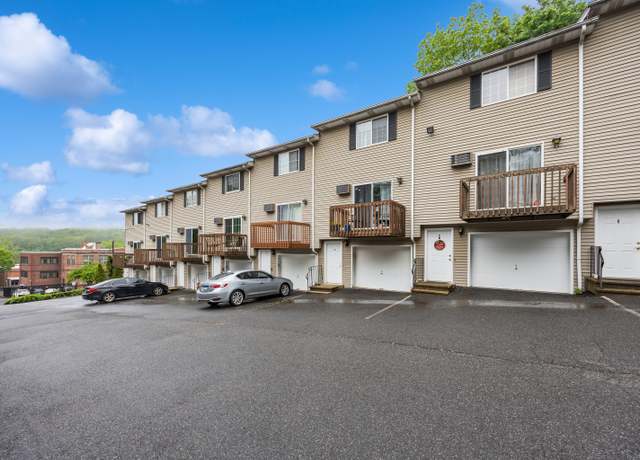 Property at 3199 E Main St #7, Waterbury, CT 06705, 2 beds, 1.5 baths