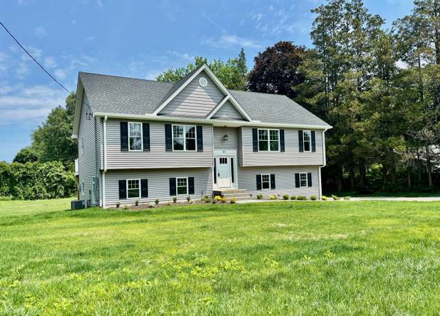 Property at 01 Sunrise Rd, Danbury, CT 06811, 4 beds, 3 baths