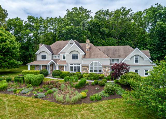 Property at 125 Nod Hill Rd, Wilton, CT 06897, 5 beds, 5 baths