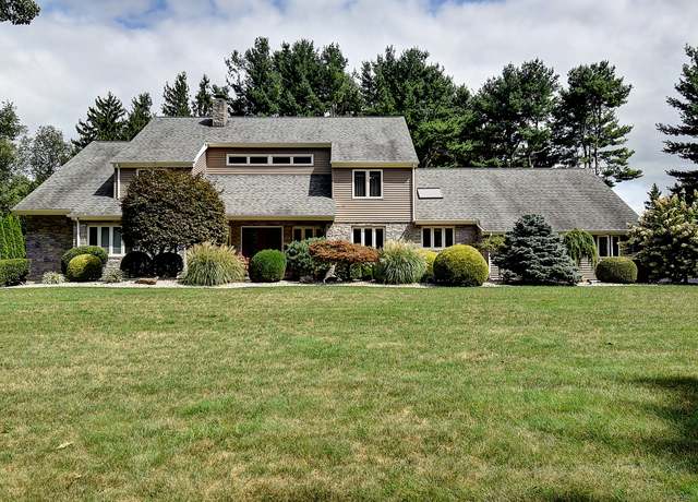 Property at 119 Tripp Rd, Ellington, CT 06029, 4 beds, 2.5 baths