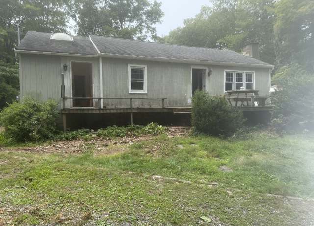 Property at 47 Parmalee Hill Rd, Newtown, CT 06470, 3 beds, 1 bath