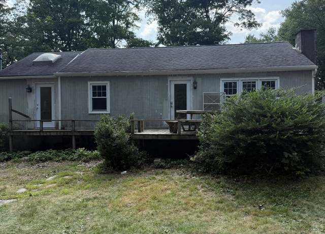 Property at 47 Parmalee Hill Rd, Newtown, CT 06470, 2 beds, 1 bath