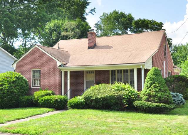 Property at 4 Warham St, Windsor, CT 06095, 3 beds, 1 bath