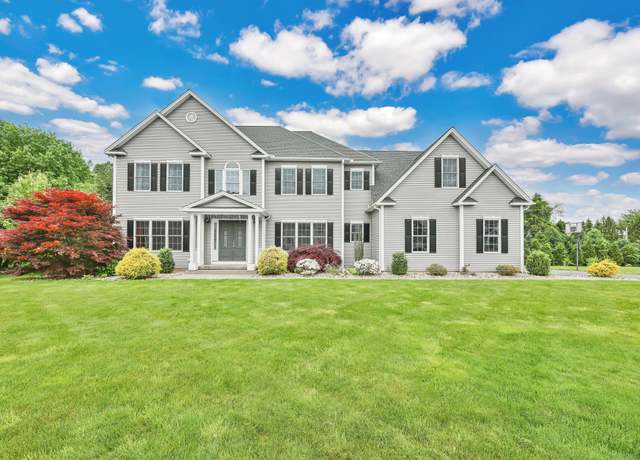Property at 10 Gilbert Ln, South Windsor, CT 06074, 6 beds, 4 baths