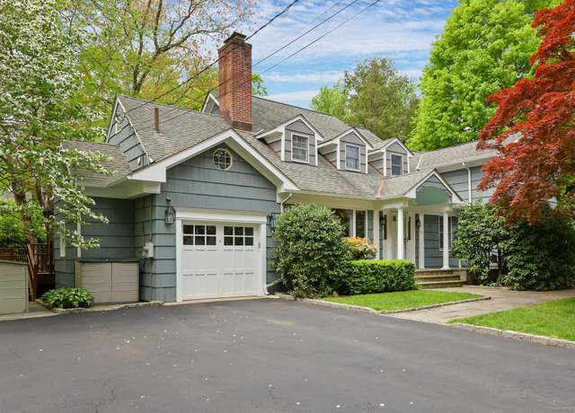 Property at 29 Down River Rd, New Canaan, CT 06840, 4 beds, 3.5 baths