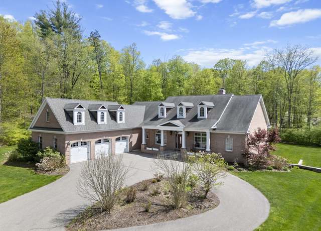 Property at 15 Hickory Hill Rd, Avon, CT 06001, 5 beds, 5.5 baths