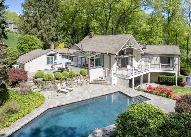 Property at 18 Calvin Rd, Weston, CT 06883, 4 beds, 3 baths