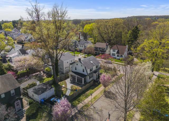 Property at 58 Norris St, Hamden, CT 06517, 3 beds, 2 baths