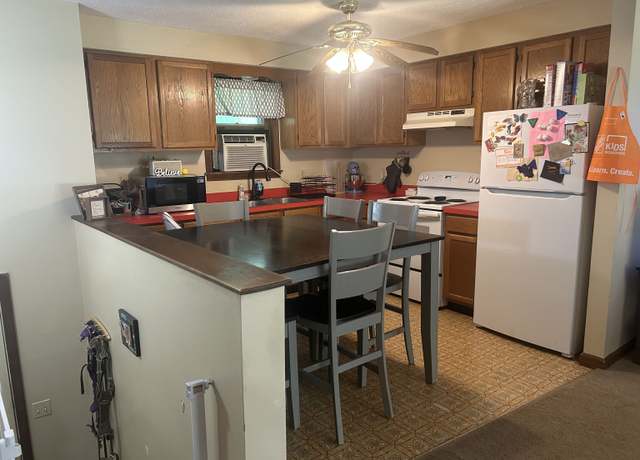 Property at 64 Wormwood Hill Rd, Mansfield, CT 06250, 4 beds, 2 baths