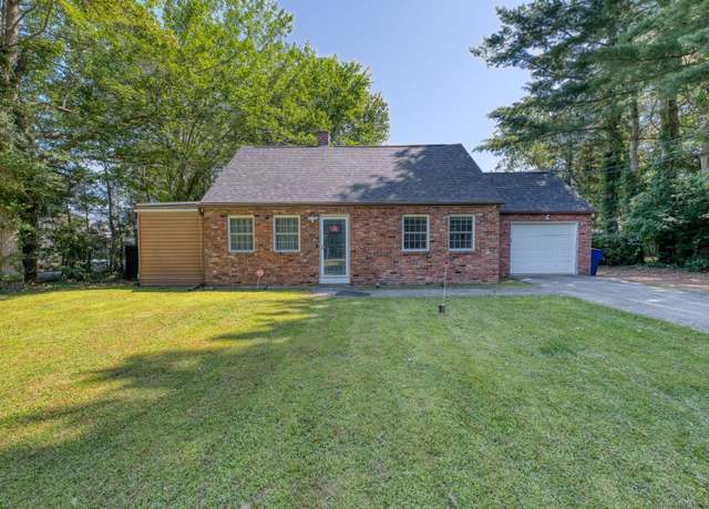 Property at 440 Chestnut Hill Ave, Waterbury, CT 06704, 3 beds, 1.5 baths
