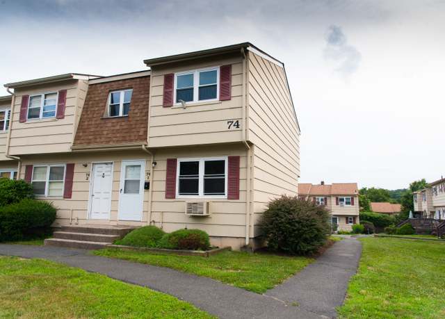 Property at 74 Round Tree Dr #1, Naugatuck, CT 06770, 3 beds, 1.5 baths