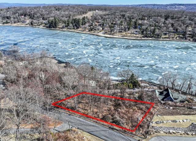 Property at 22 Candlewood Cmn, New Milford, CT 06776