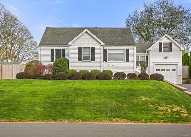Property at 42 Valley View Rd, Fairfield, CT 06824, 3 beds, 2 baths