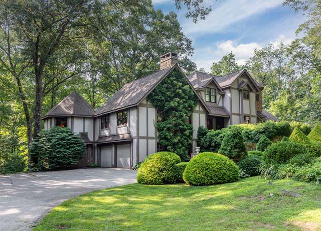Property at 235 North St, Roxbury, CT 06783, 4 beds, 3.5 baths