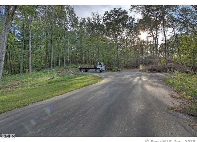 Property at 131 Judd Rd, Easton, CT 06612