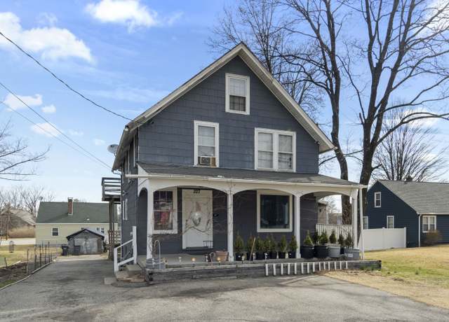 Property at 227 Ash St, Windham, CT 06226, 4 beds, 2 baths