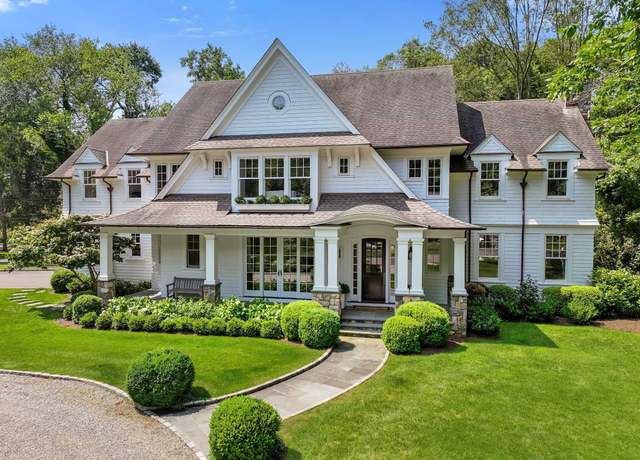 Property at 2 Tanglewood Trl, Darien, CT 06820, 5 beds, 4.5 baths