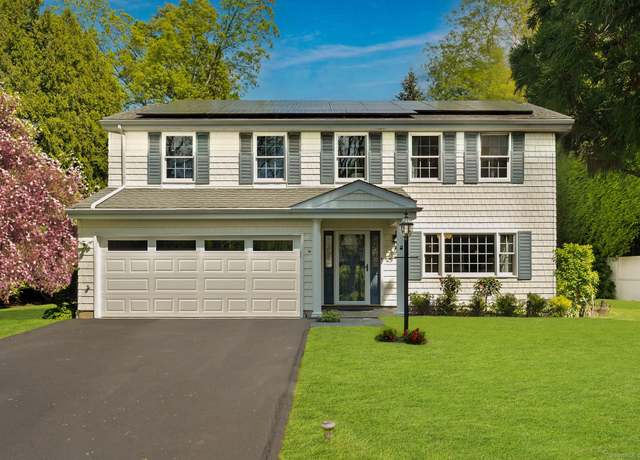 Property at 14 Revere Rd, Greenwich, CT 06878, 4 beds, 3 baths