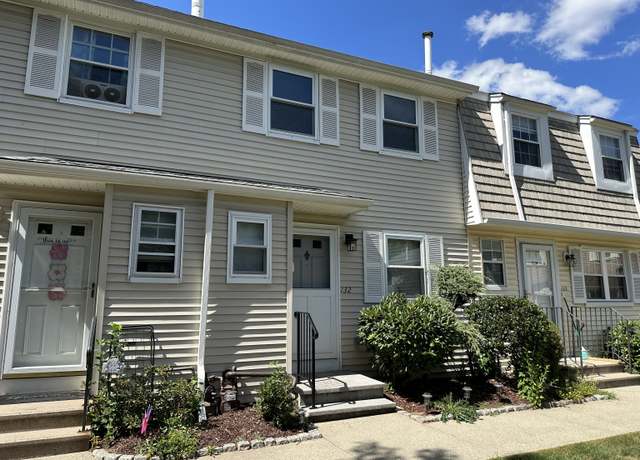 Property at 132 E Gate Ln #132, Hamden, CT 06514, 2 beds, 1.5 baths