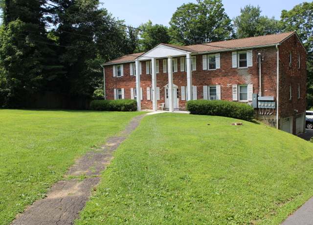 Property at 66 LONG MEADOW Hill Rd #1, Brookfield, CT 06804, 2 beds, 1 bath