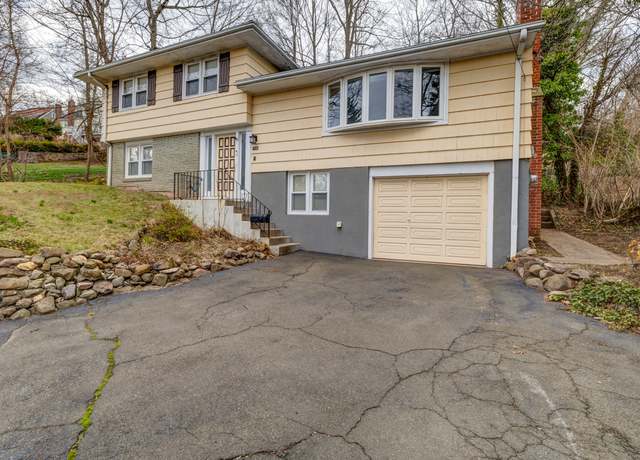 Property at 1190 Forest Rd, New Haven, CT 06515, 3 beds, 1.5 baths
